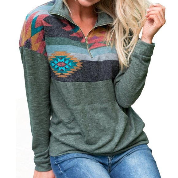 💕 HP 🥳 Aztec Print Sage Green Pullover - Picture 1 of 2
